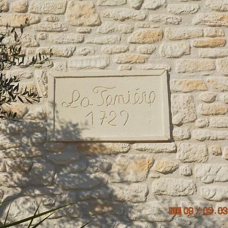 Le Mas De La Feniere Arles Buitenkant foto