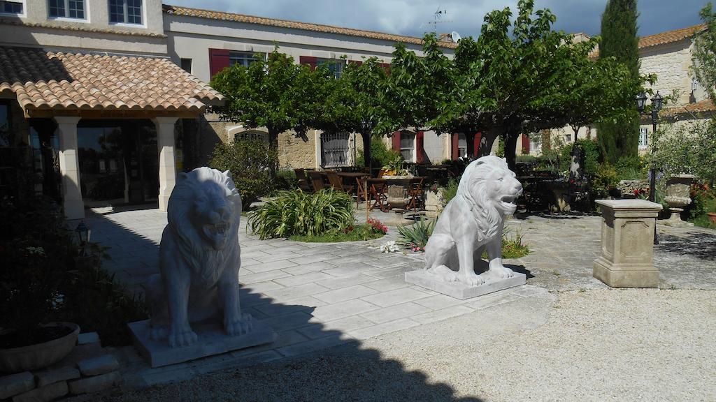 Le Mas De La Feniere Arles Buitenkant foto