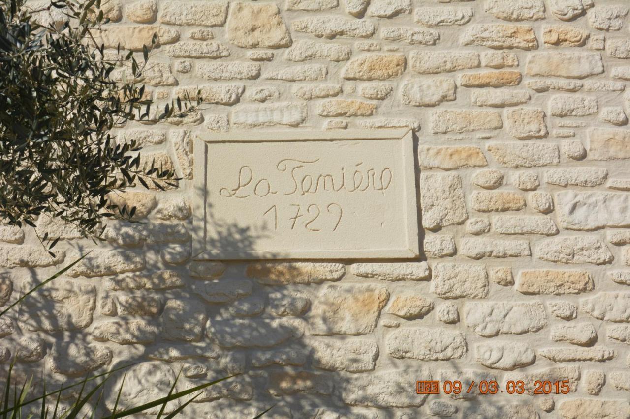 Le Mas De La Feniere Arles Buitenkant foto